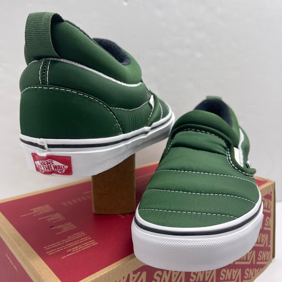 Vans WMNS
Douglas Fir
VN0009QUBXU Forest Green Slip-On Sneakers - Picture 7 of 16